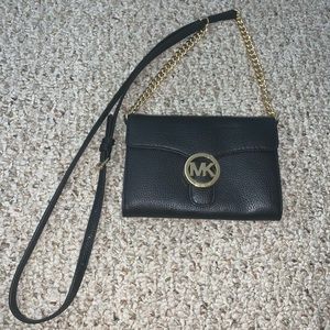 Michael Kors Black Crossbody (Like New Condition)